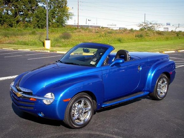 2006Chevrolet SSR LS $33,498JUST Call 713-418-9463