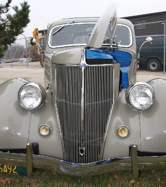 Ford 1936 5-Window Coupe