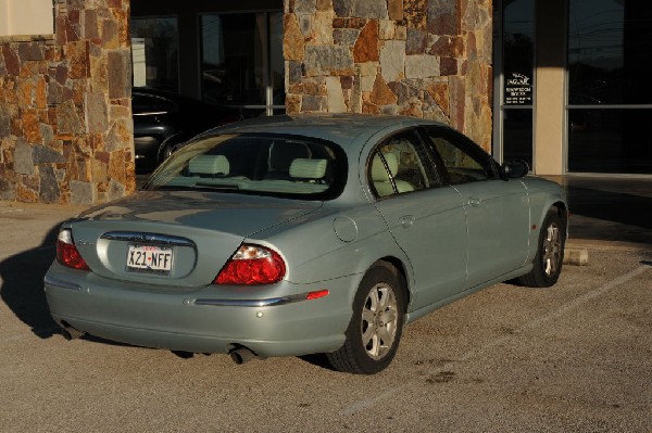 Dealership Walkthrough 11/1/09 Charles Maund Jaguar