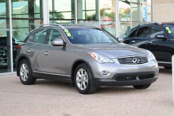 Dealership Walkthrough 11/01/09 Austin Infiniti