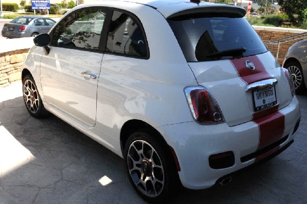 Fiat 500 - Dealership walkthru - 06/27/11 Austin Fiat - Austin Texas