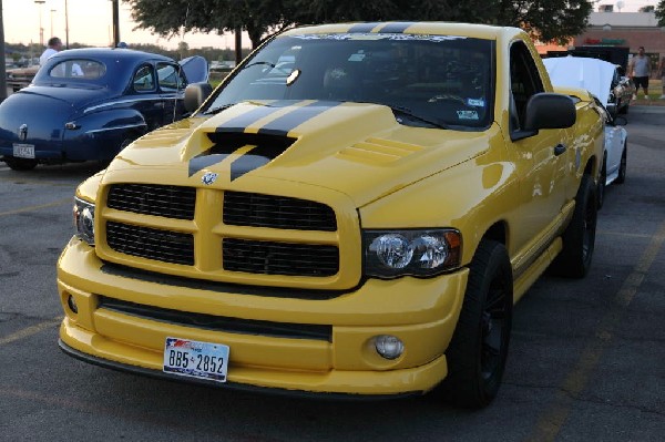 Austin FBody Meetup 08/27/11 Cedar Park Texas - photo by jeff barringer