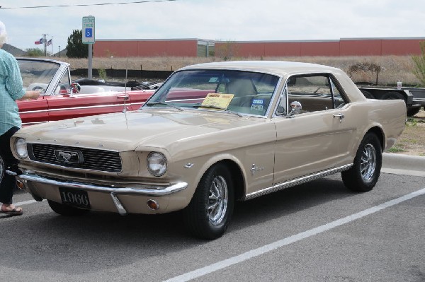 Freddy's Classic Car Cruise In - 03/19/2011 - photo by Jeff Barringer