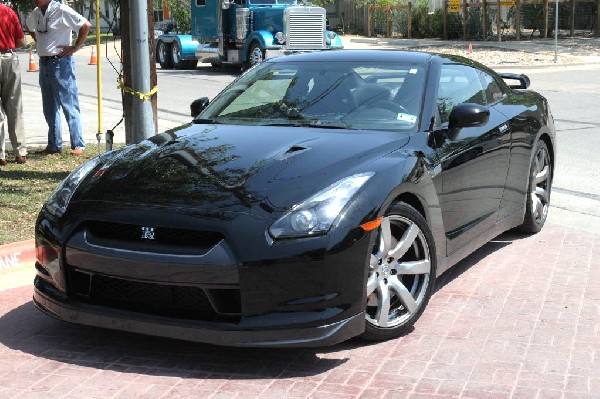 Austin Cars & Coffee Show - Leander, Texas 07/03/11 - photo by jeff bar