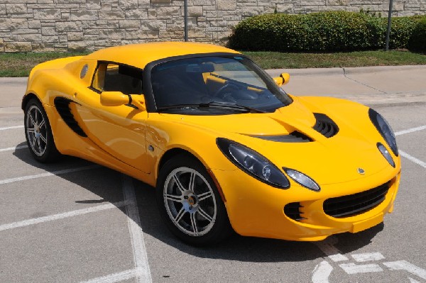 Austin Cars & Coffee Show - Leander, Texas 07/03/11 - photo by jeff bar