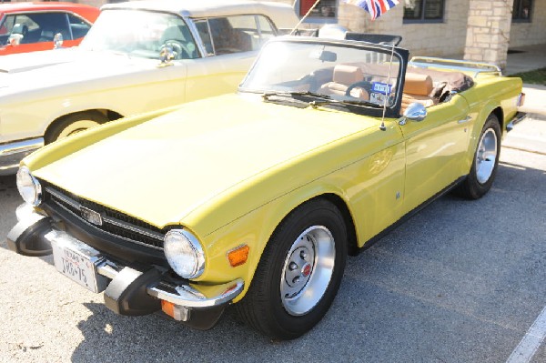 Leander Cars and Coffee Car Show, Leander Texas - 11/28/10 - photo by Jeff