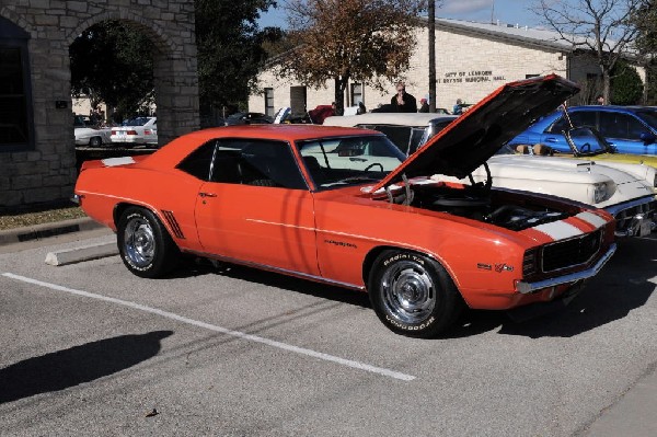 Leander Cars and Coffee Car Show, Leander Texas - 11/28/10 - photo by Jeff