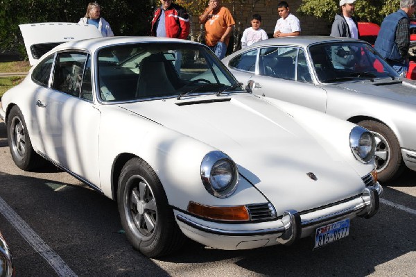 Leander Cars and Coffee Car Show, Leander Texas - 11/28/10 - photo by Jeff