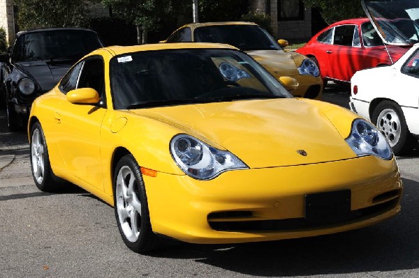 Leander Cars and Coffee Car Show, Leander Texas - 11/28/10 - photo by Jeff