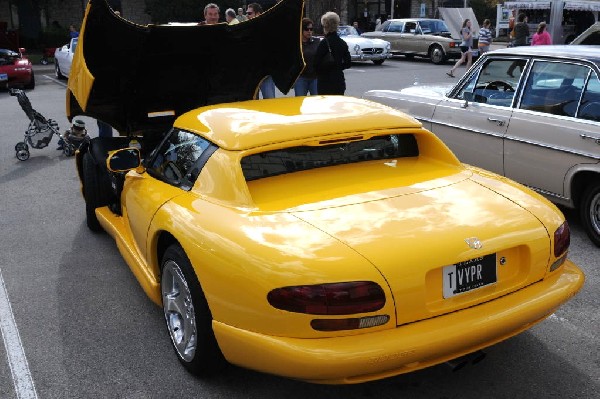 Leander Cars and Coffee Car Show, Leander Texas - 11/28/10 - photo by Jeff