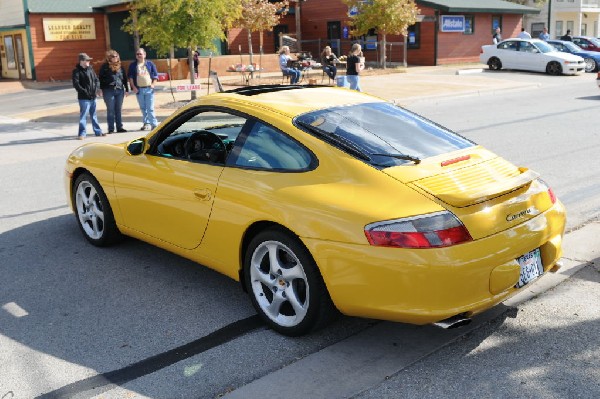 Leander Cars and Coffee Car Show, Leander Texas - 11/28/10 - photo by Jeff