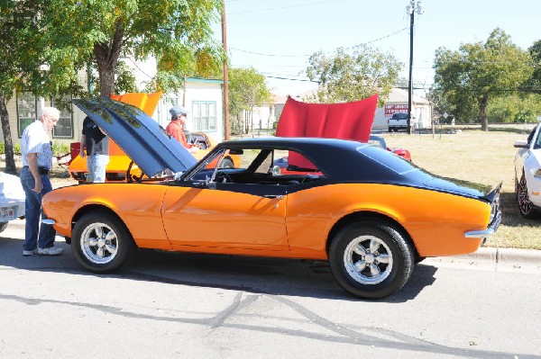 Leander Cars and Coffee Car Show, Leander Texas - 10/31/10 - photo by Jeff