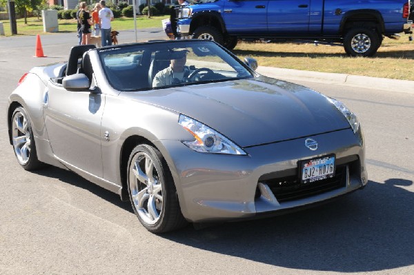 Leander Cars and Coffee Car Show, Leander Texas - 10/31/10 - photo by Jeff