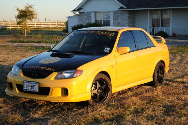 kingsnake racing 2003.5 MazdaSpeed Protege gets it's first graphic set